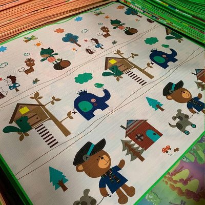 tapis en mousse bébé verso au sol