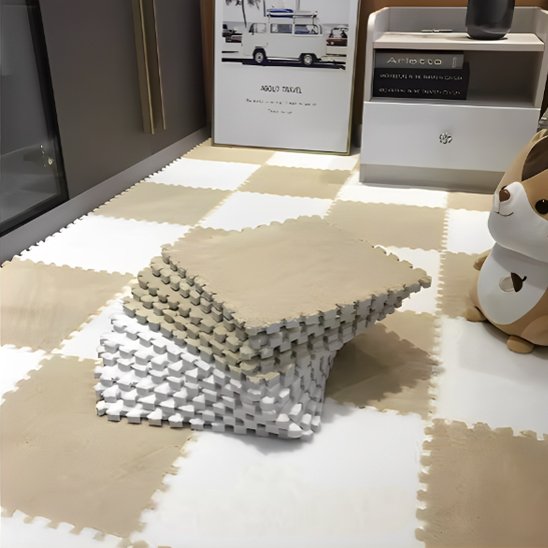 tapis puzzle beige et blanc pour sol sécurisé enfants