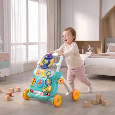 Enfant souriant pousse son chariot de marche multifonctionnel 