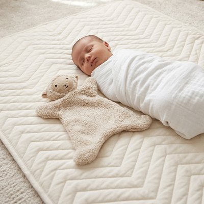 Doudou Mouton - Éveil Sensoriel et Autonomie du Sommeil en Sherpa Doux
