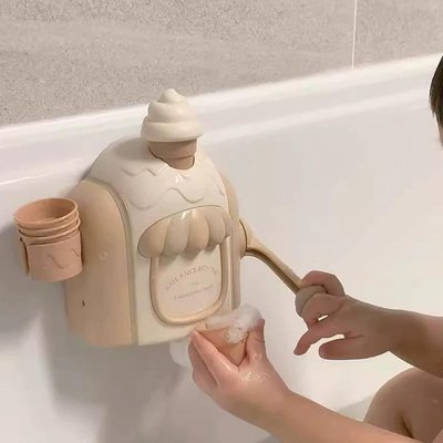 Jouet interactif pour l'heure du bain des tout-petits.