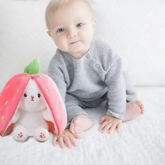 Détails des finitions de la peluche d'éveil lapin