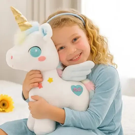 Grande peluche licorne démontrant son confort d'utilisation