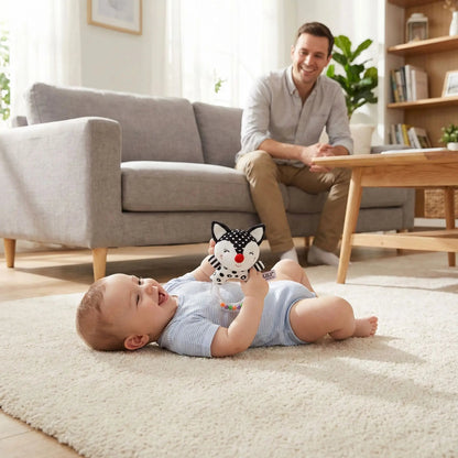Hochet bébé garçon sur le dos avec son renard 