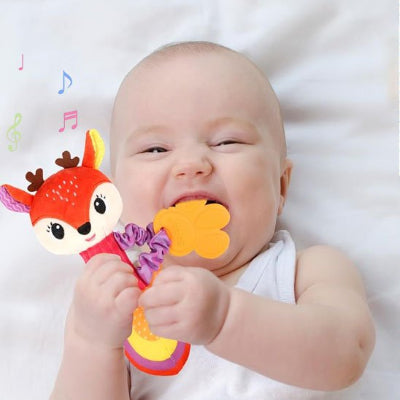 HOCHET POUR BEBE cerf dans la bouche de bébé 