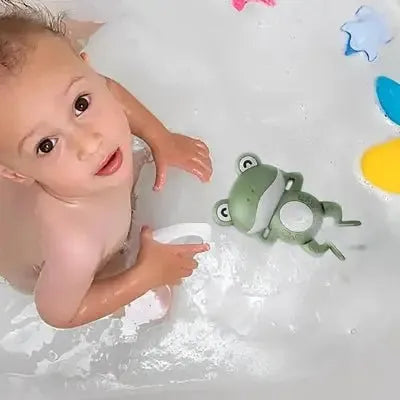 Jouet baignoire bébé, grenouille verte dans le bain
