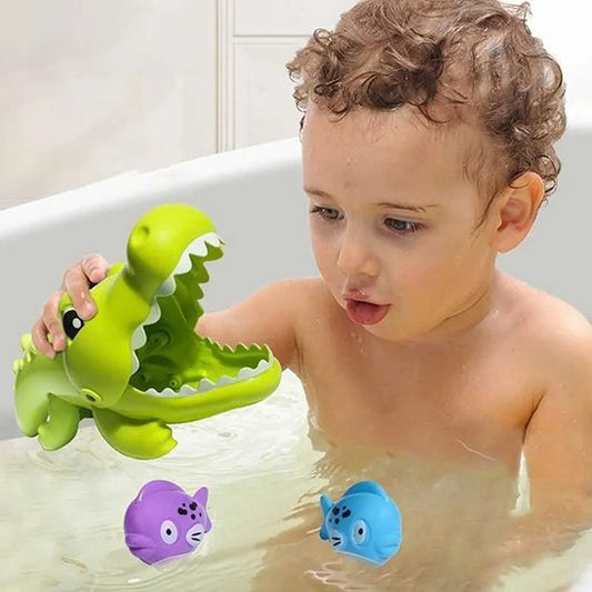jouet bebe bain crocofish dans baignoire