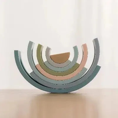 Jouet Montessori en bois, Bleu en situation