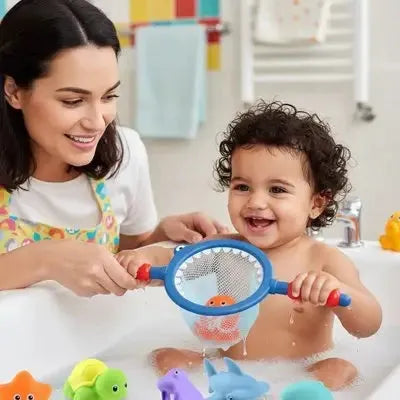 Bébé captivé par pêche ludique avec filet aquatique