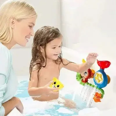 Jouet pour le bain bébé, qui s'amuse en situation