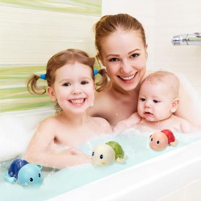 Jouets de bain bebe avec maman et les enfants