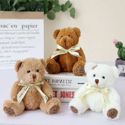 Ours peluche trois variants de couleurs