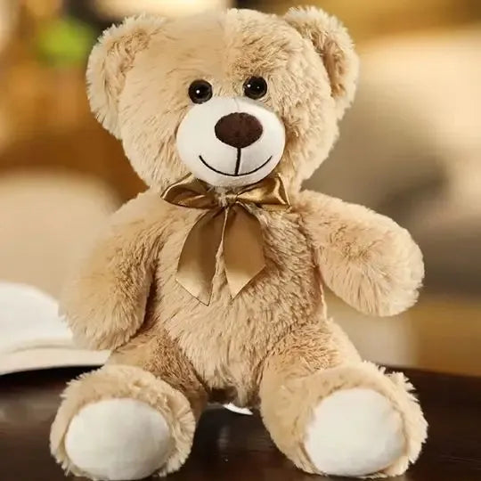 Peluche ours réaliste en situation de jeu