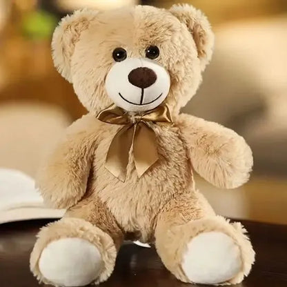 Peluche ours réaliste en situation de jeu