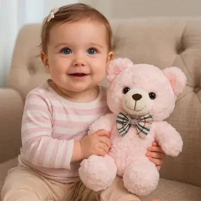 Peluche ours rose avec bébé fille